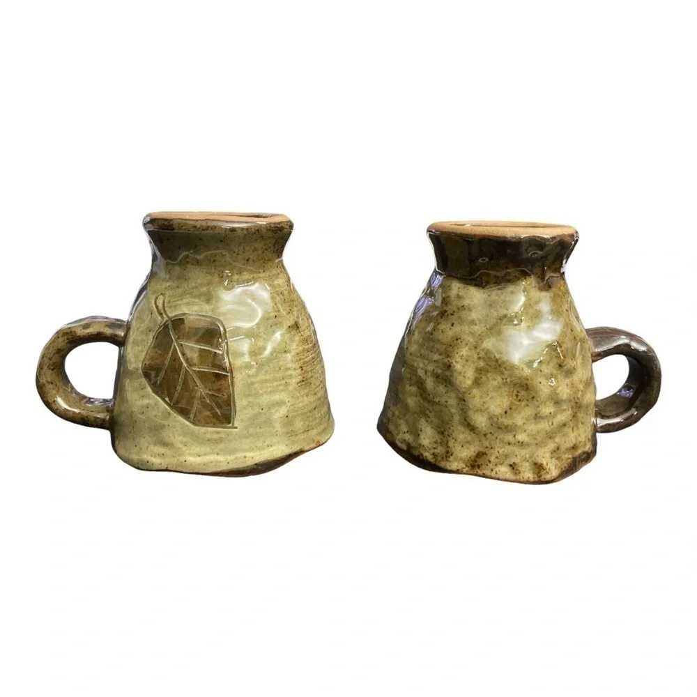 Set 2 Handmade Korean Buncheong Ceramic Leaf Pedestal Coffee Tea Mugs 3.75 In